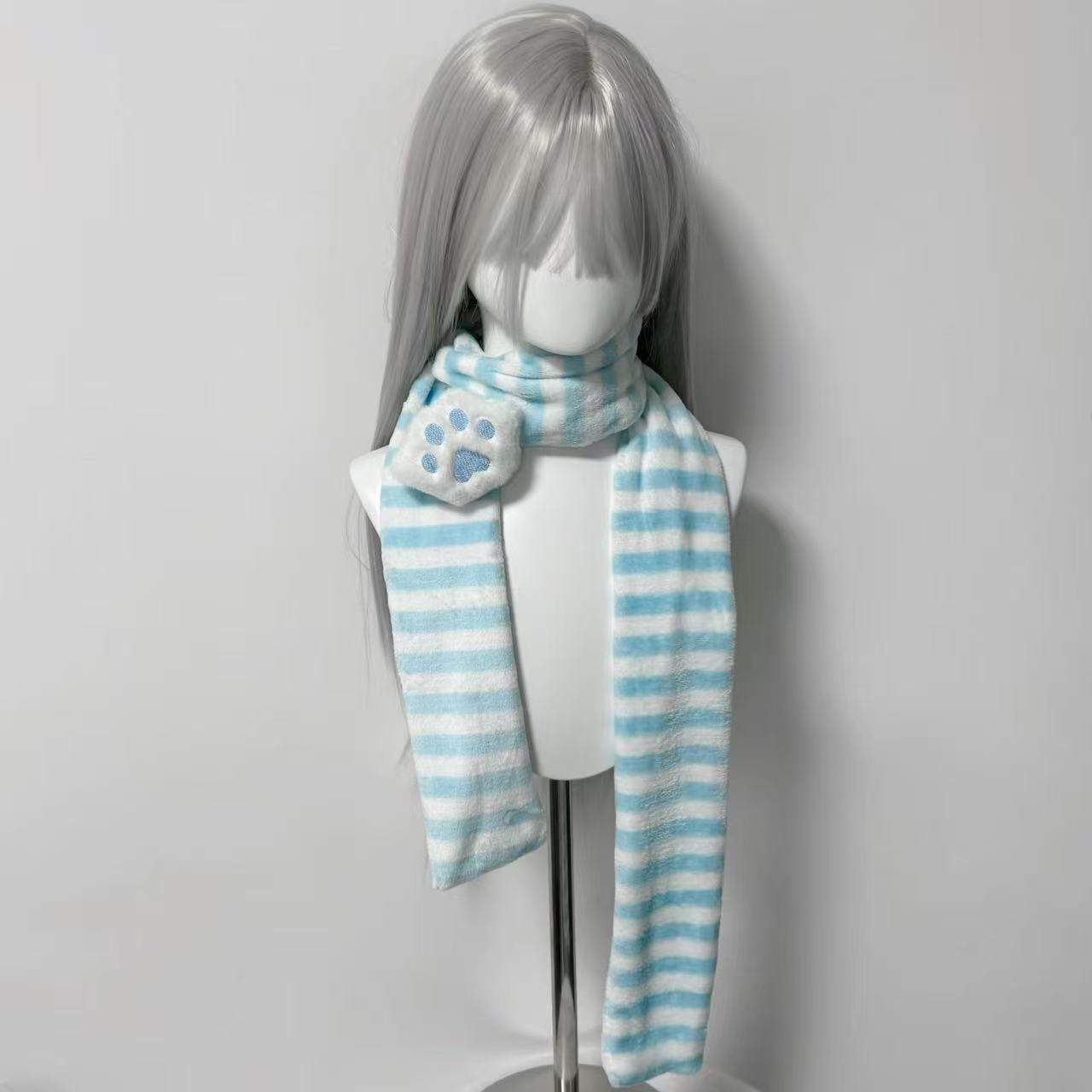 Bufanda Kawaii con Decoración  - Cat Claw Bark reseña y precio